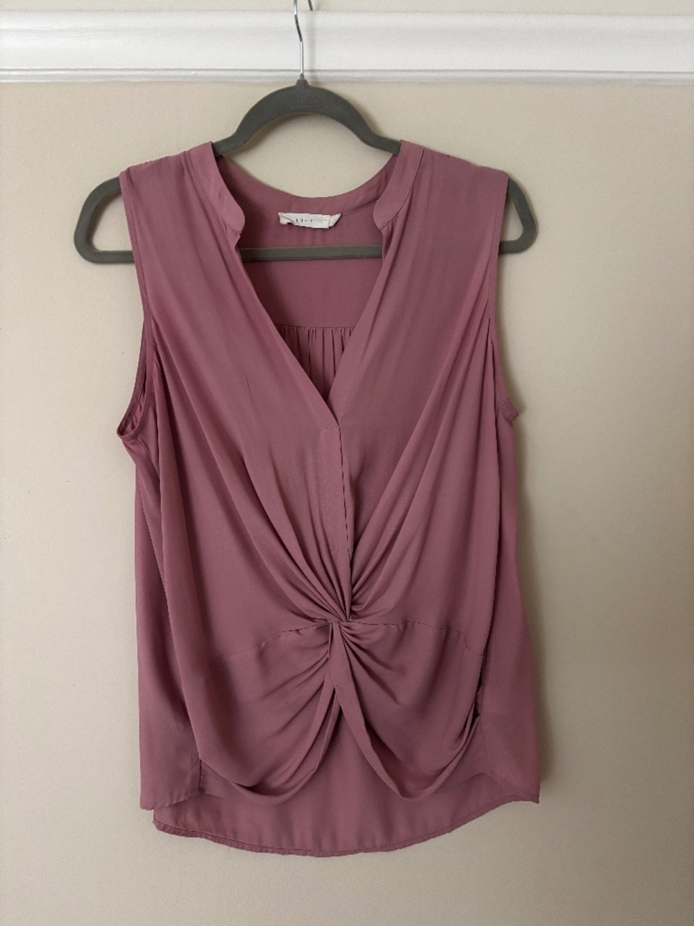 Lush, size Medium, Mauve chiffon top